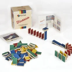 PESTAS Trickkiste 100 Dominosteine + Zubehu00f6r